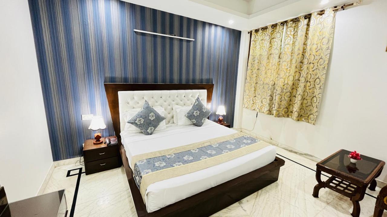 Hotel Starline Sector 28 Gurgaon Dış mekan fotoğraf