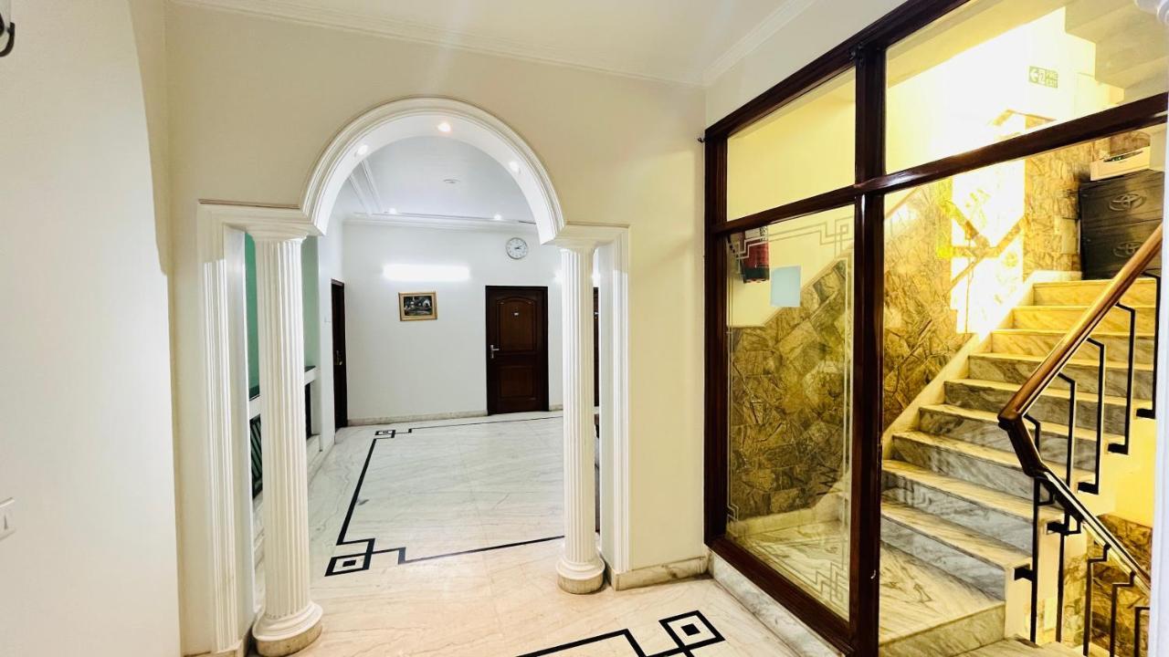 Hotel Starline Sector 28 Gurgaon Dış mekan fotoğraf