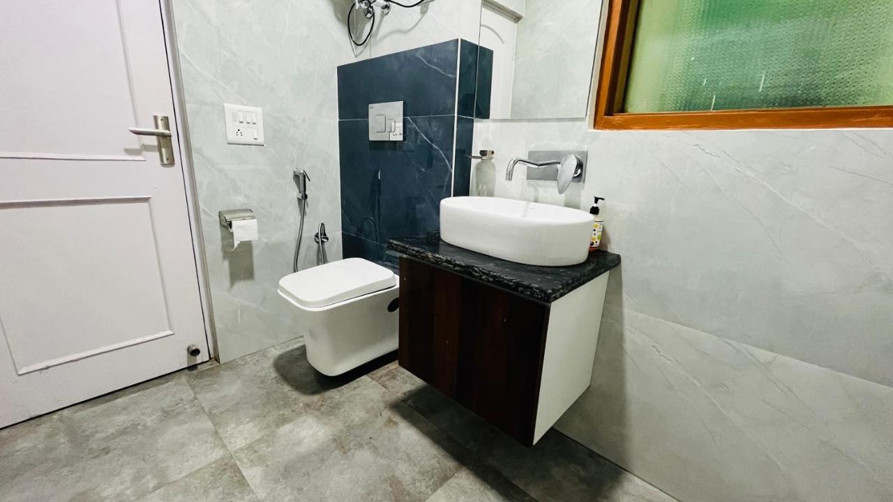 Hotel Starline Sector 28 Gurgaon Dış mekan fotoğraf