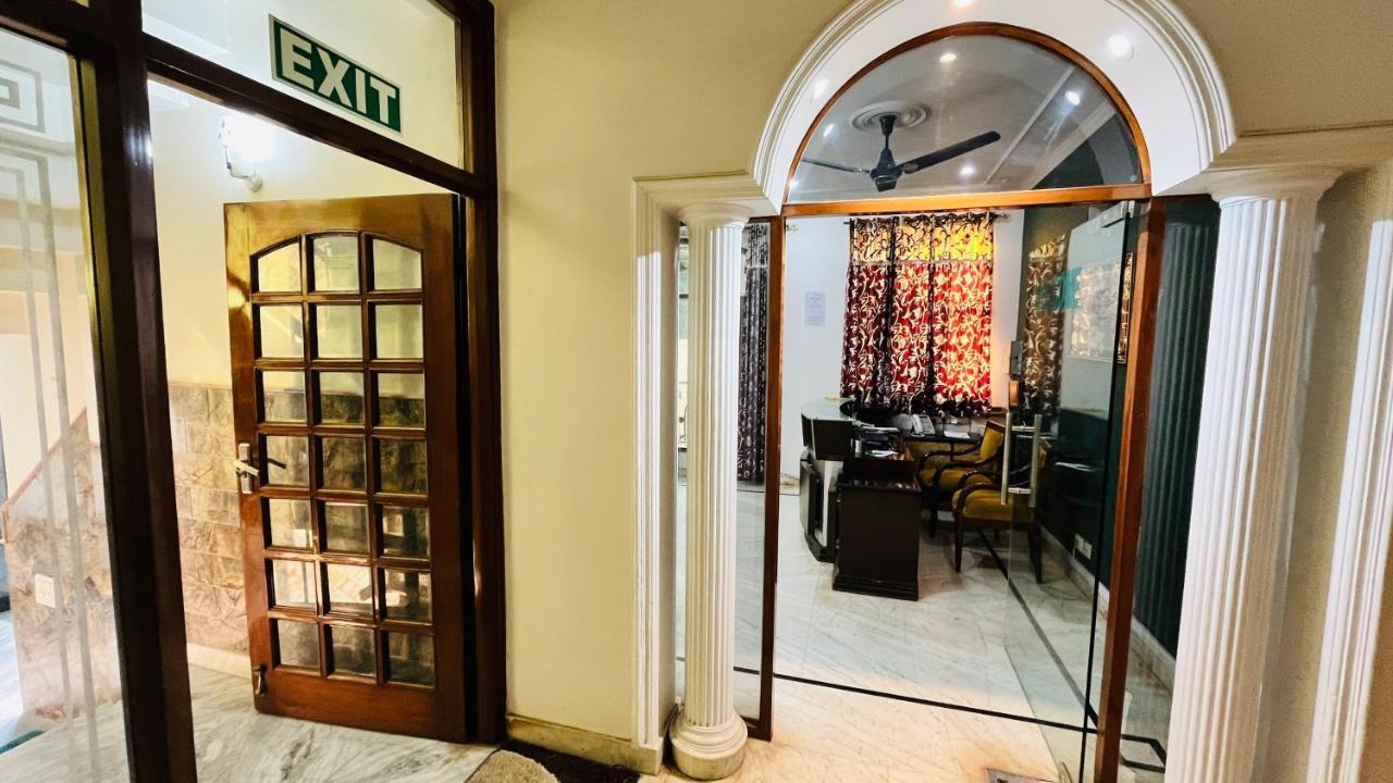Hotel Starline Sector 28 Gurgaon Dış mekan fotoğraf