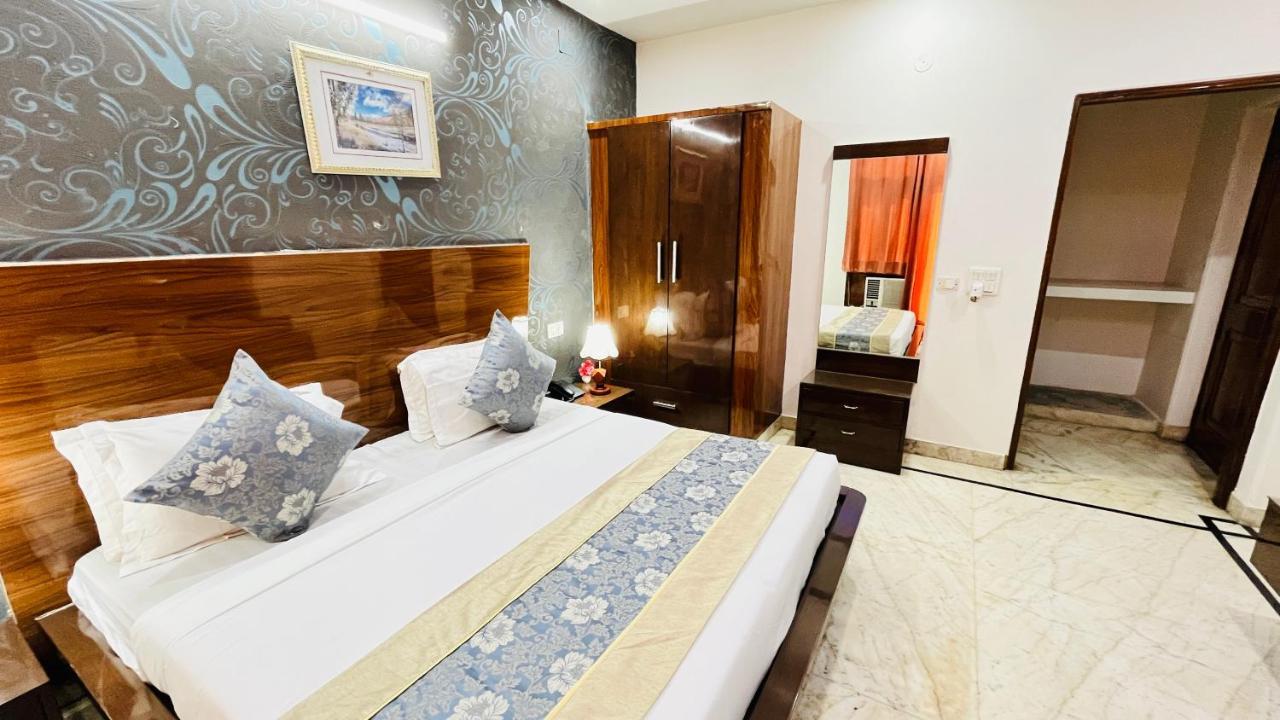Hotel Starline Sector 28 Gurgaon Dış mekan fotoğraf