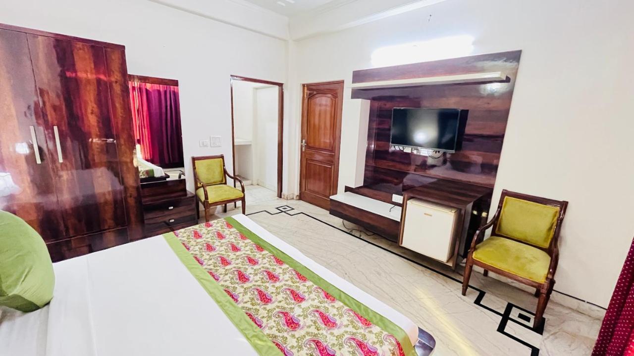 Hotel Starline Sector 28 Gurgaon Dış mekan fotoğraf