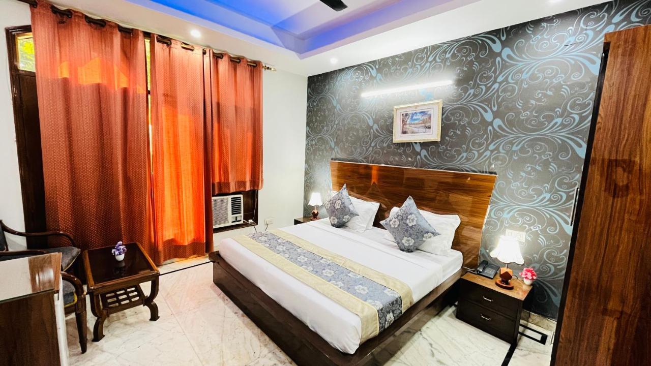 Hotel Starline Sector 28 Gurgaon Dış mekan fotoğraf